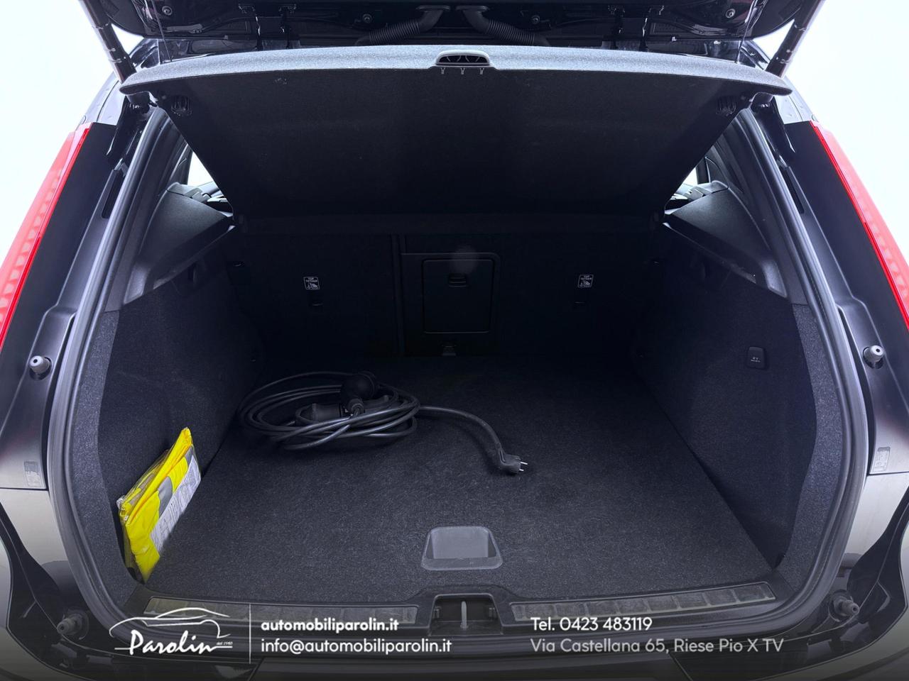 Volvo XC40 1.5 t4 recharge phev Plus Bright Winter