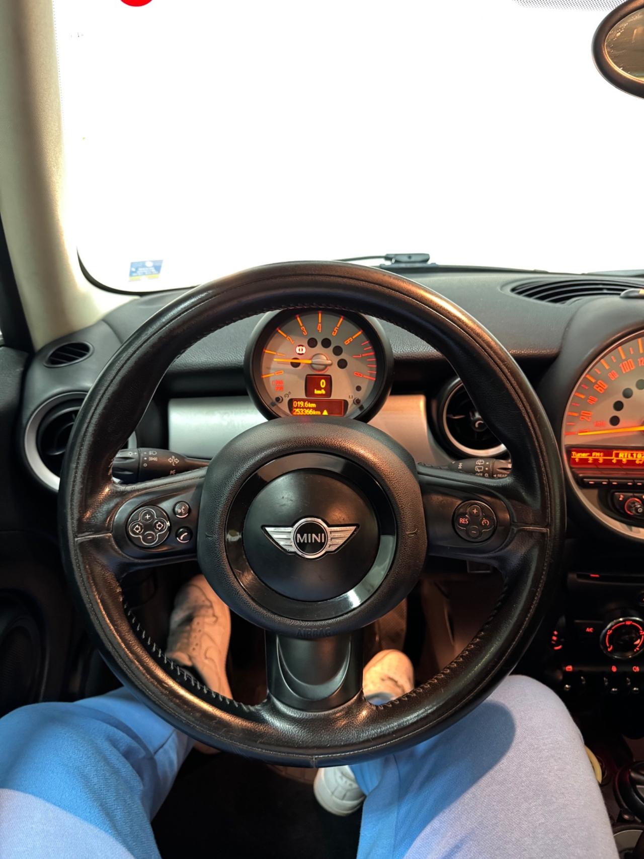 Mini 1.6 16V One (55kW)