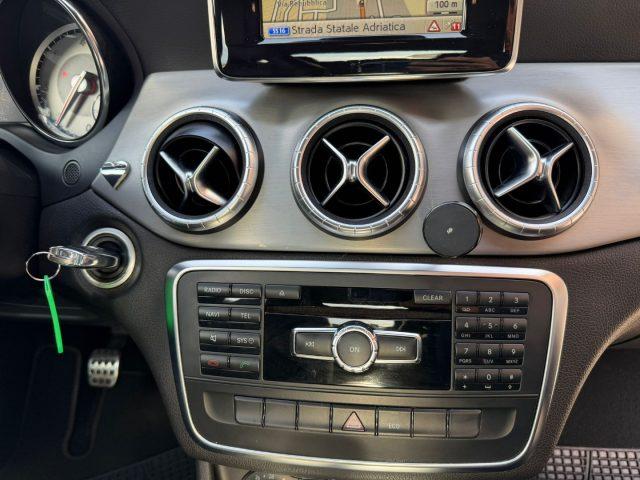 MERCEDES-BENZ CLA 200 CDI Premium