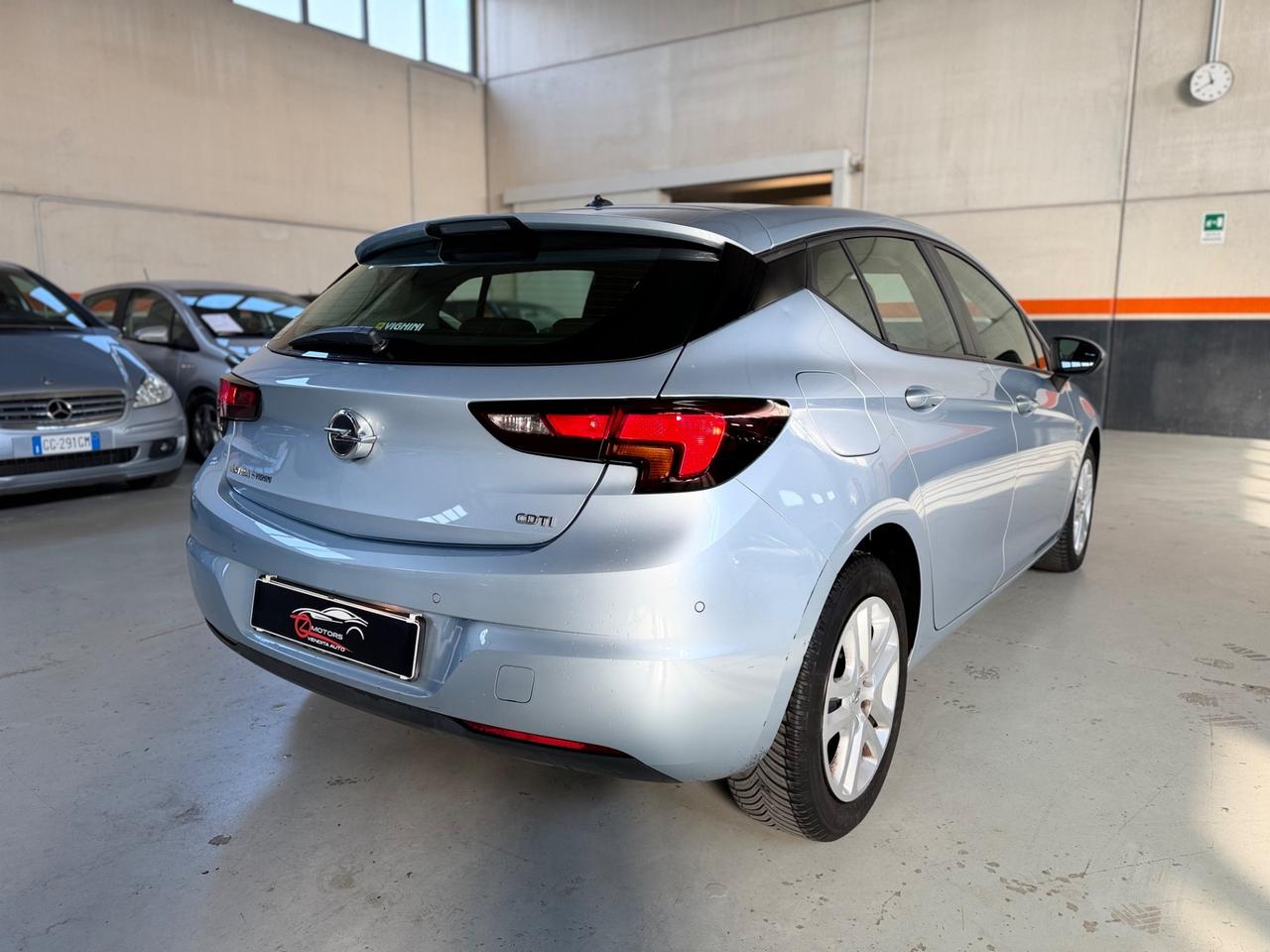 Opel Astra 1.6 CDTi 110CV Start&Stop 5 porte Innovation NEOPATENTATI