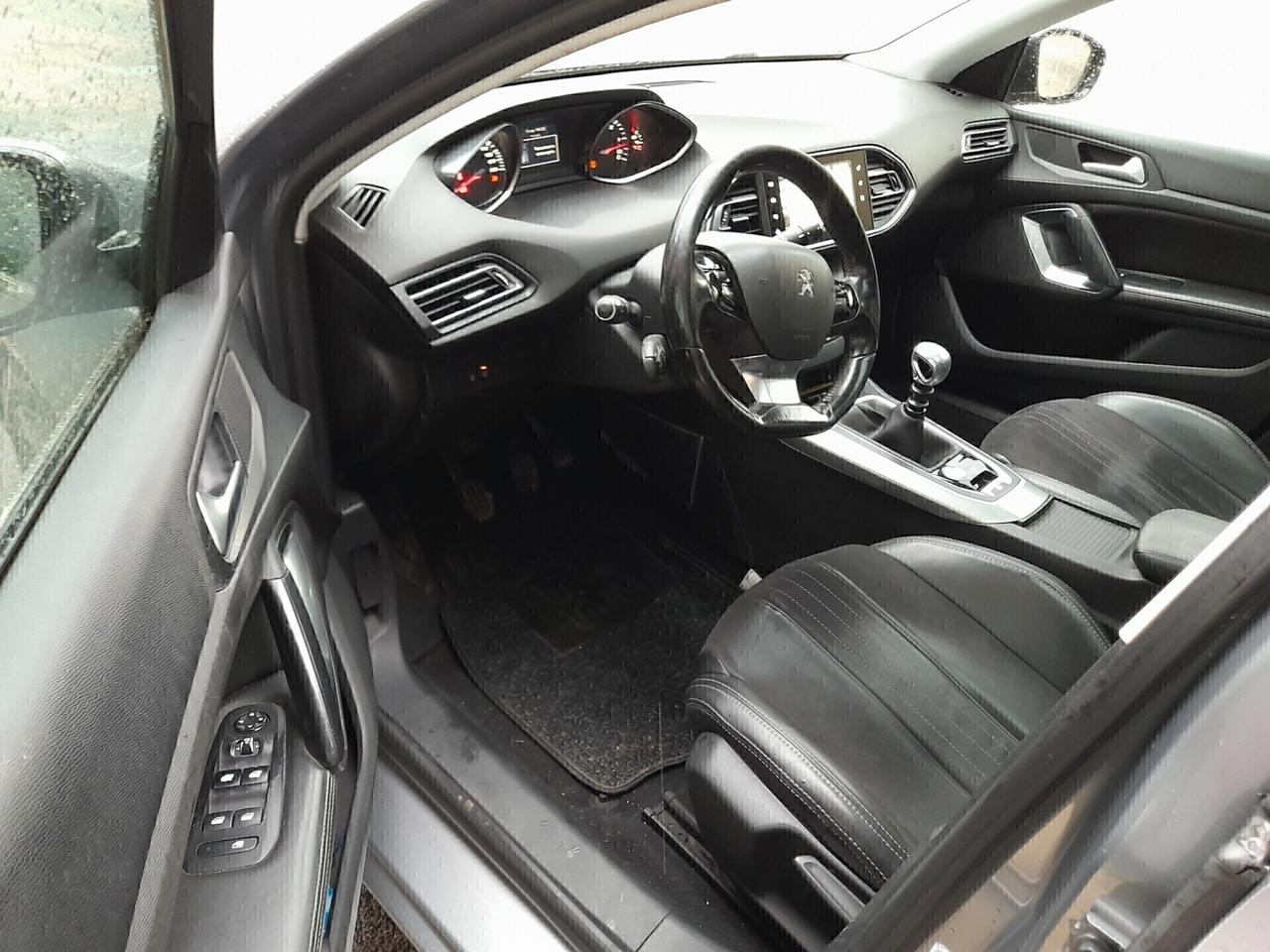 Peugeot 308 1.6 e-HDi 115 CV Stop&Start SW Allure