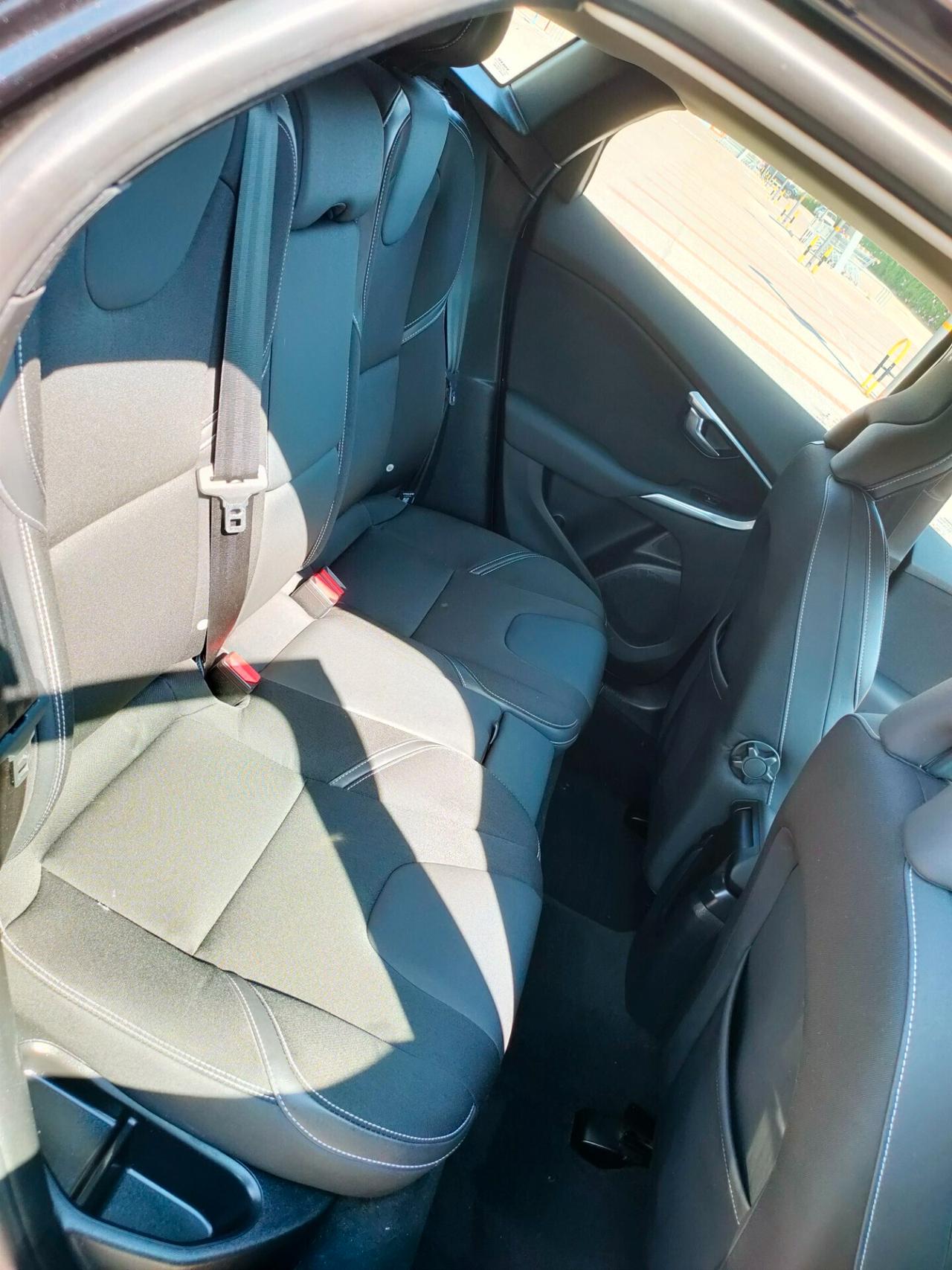 Volvo V40 D2 Momentum PERFETTA
