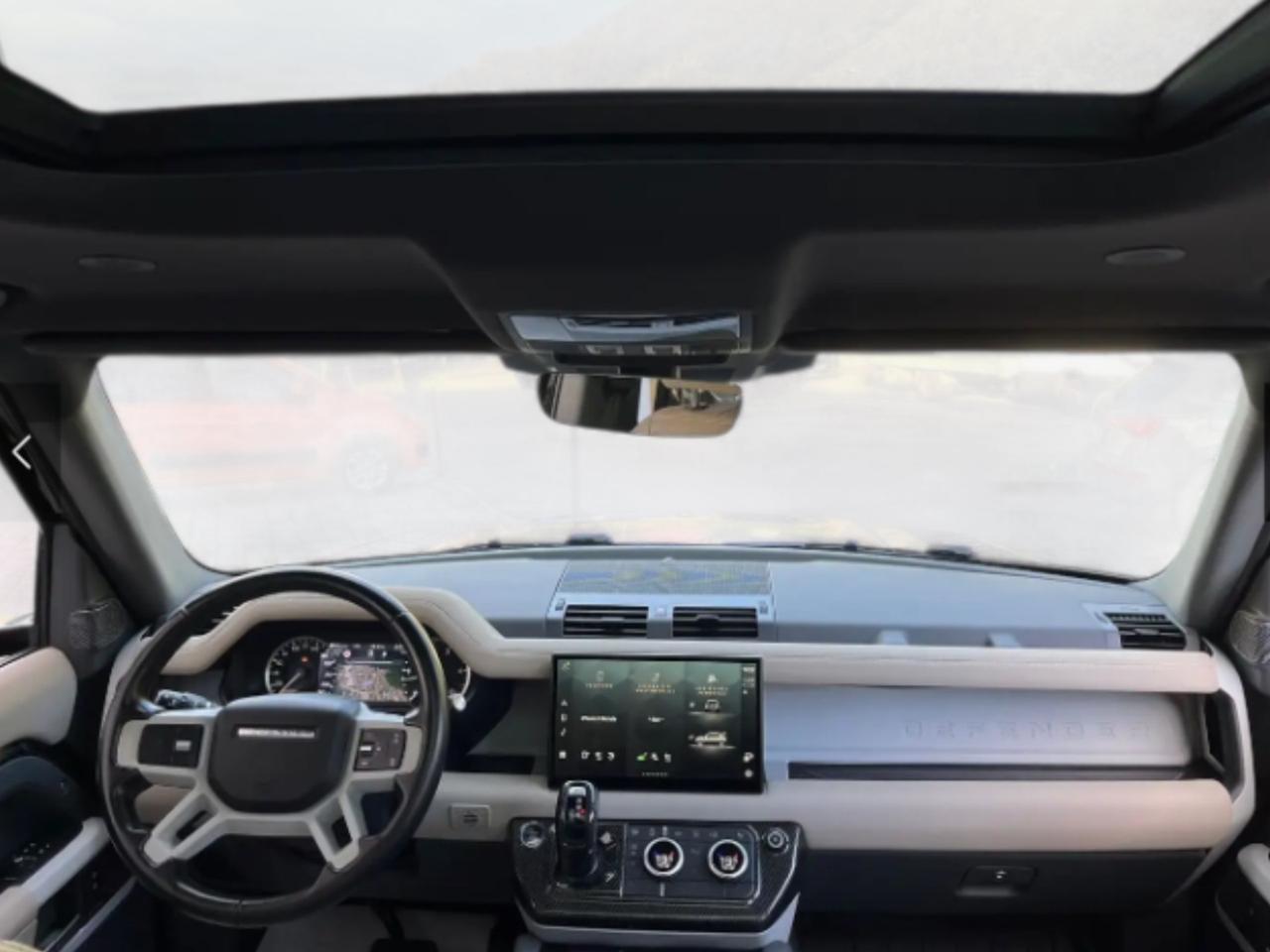 Land Rover Defender 110 3.0D I6 300 CV AWD Auto X-Dynamic SE Perfetta