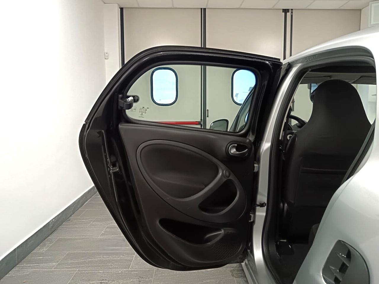 Smart ForFour 70 1.0 Passion /NEOPATENTATI/ TETTO APRIBILE
