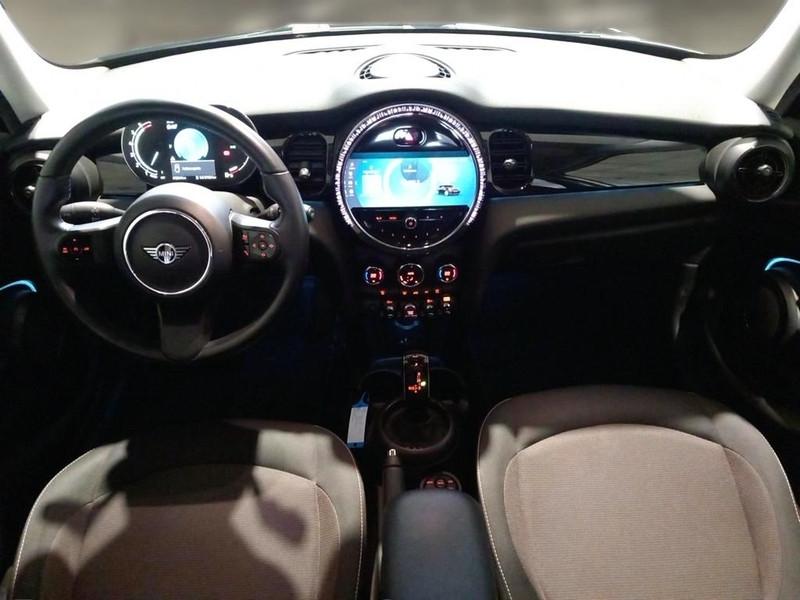 MINI COOPER CLASSIC AUTO 5 PORTE BERLINA