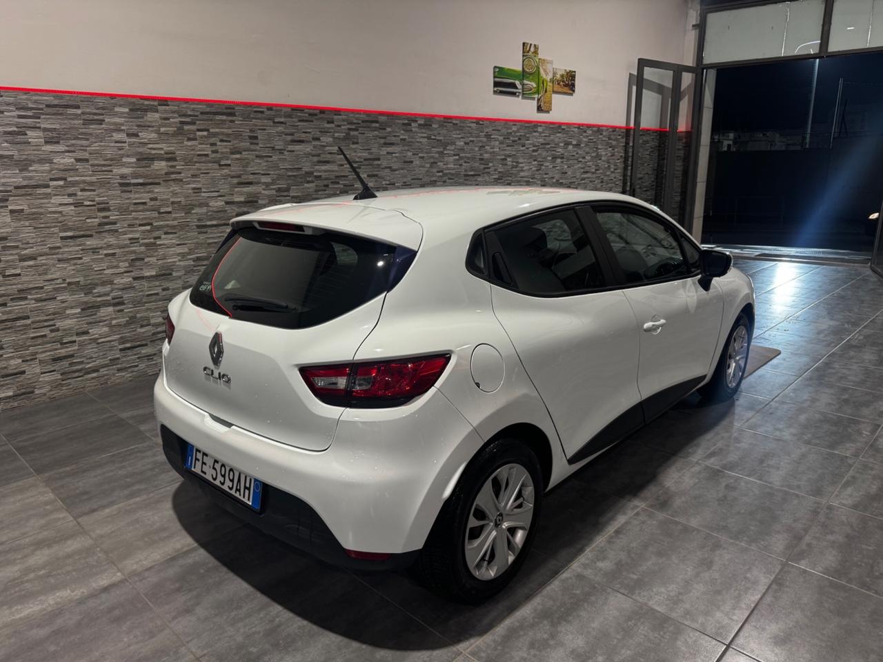 Renault Clio 1.2 75CV 5 porte Intens