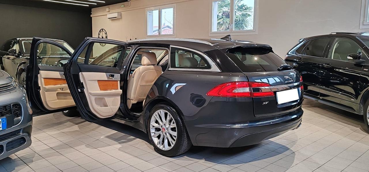 Jaguar XF Sportbrake 2.2 D Business Edition