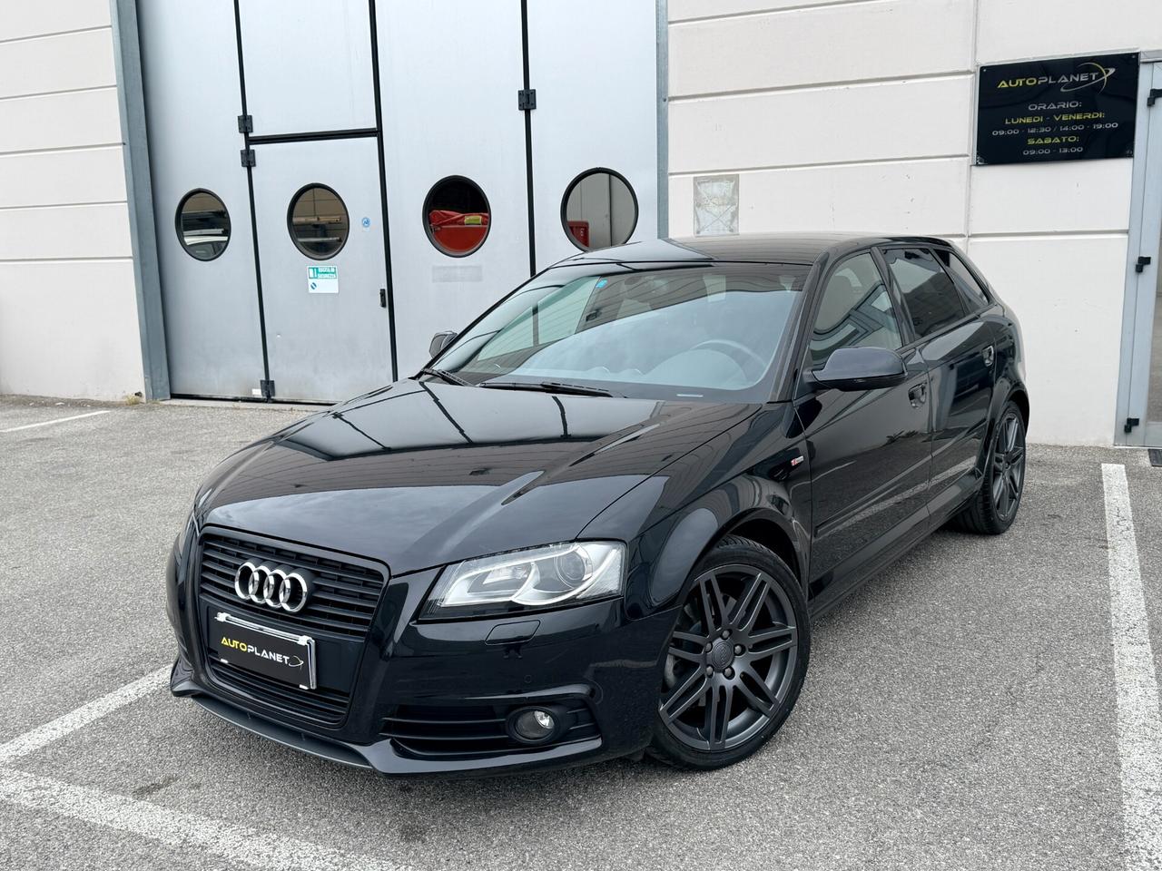 Audi A3 SPB 2.0 TDI 170 CV S-LINE Black edition