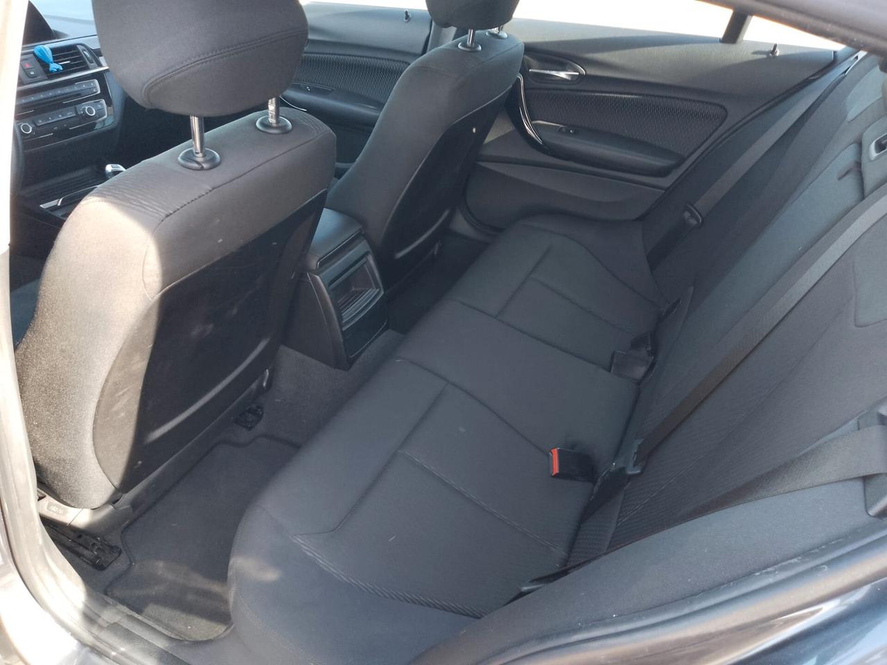 Bmw 118 118d 5p. Advantage