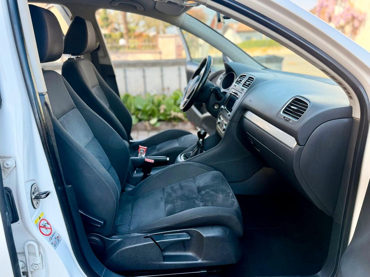 Volkswagen Golf 1.6 TDI DPF 5p. Highline