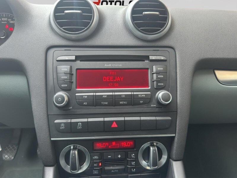 AUDI A3 2ª serie A3 1.4 16V TFSI Attraction