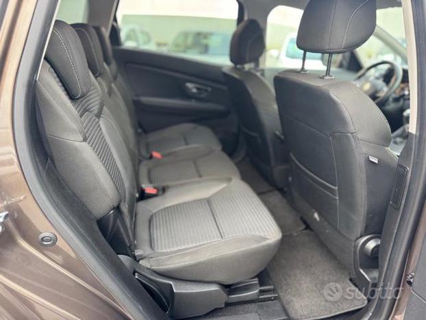 RENAULT Grand Scenic dCi 8V 110 CV EDC Energy Sp
