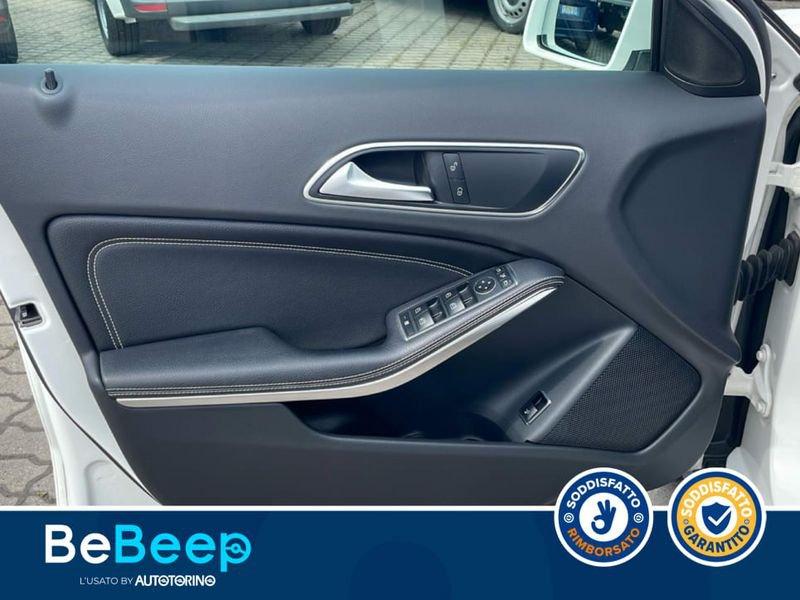 Mercedes-Benz GLA 180 SPORT AUTO