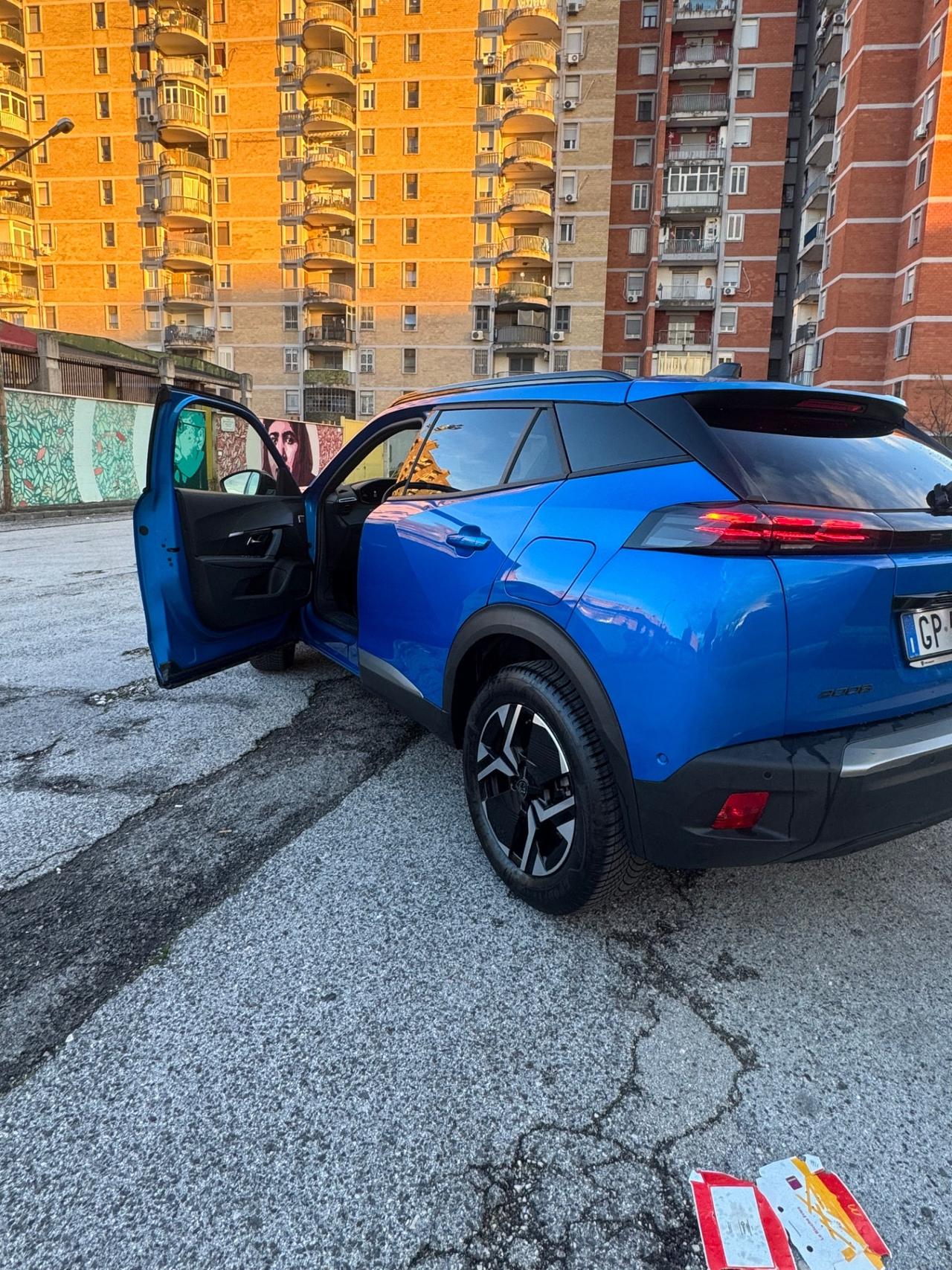 Peugeot 2008 PureTech 100 S&S Allure