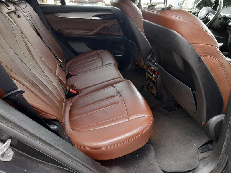 BMW X5 xDrive 40d 7 POSTI