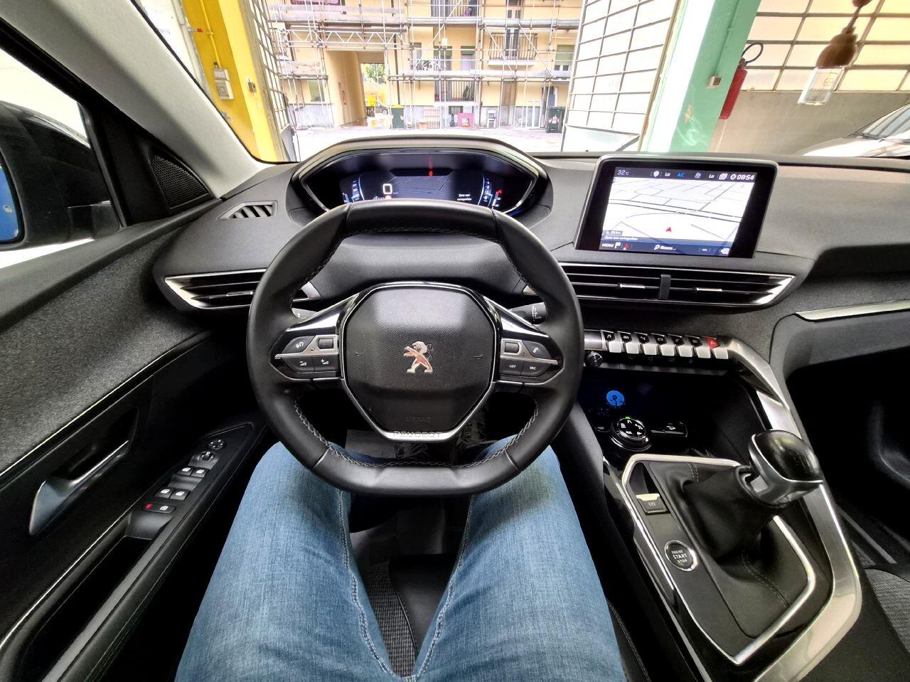 Peugeot 3008 Allure 1.2 Full Optional 130cv