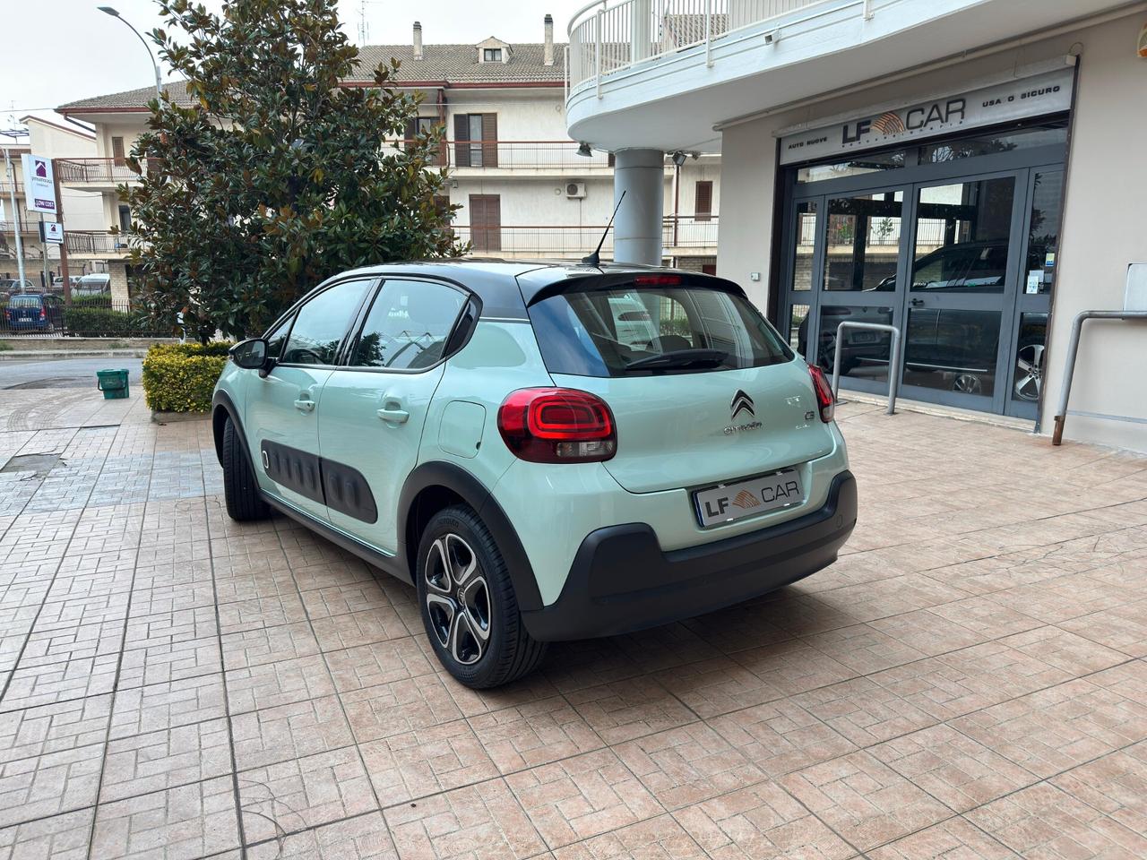 Citroen C3 PureTech Shine 1.2 82 cv