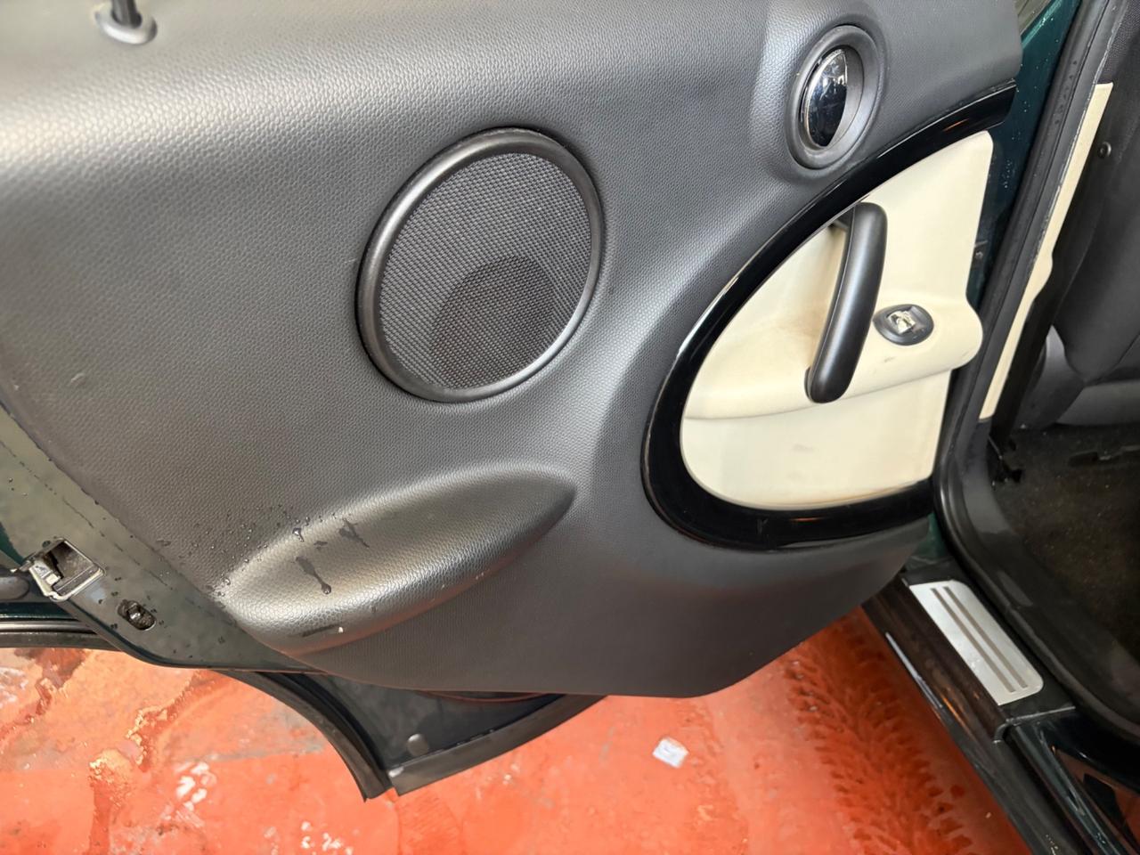 Mini Cooper D Countryman 2.0 Business Automatica