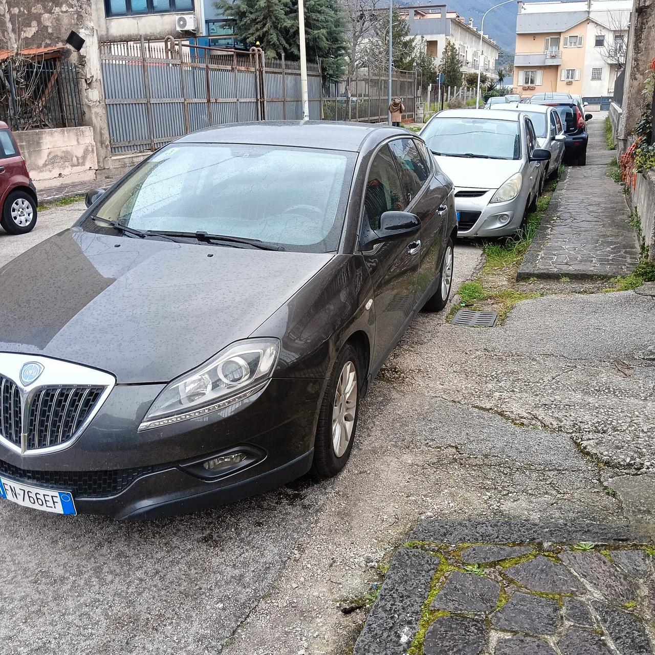 Lancia Delta 1.6 MJT DPF Gold