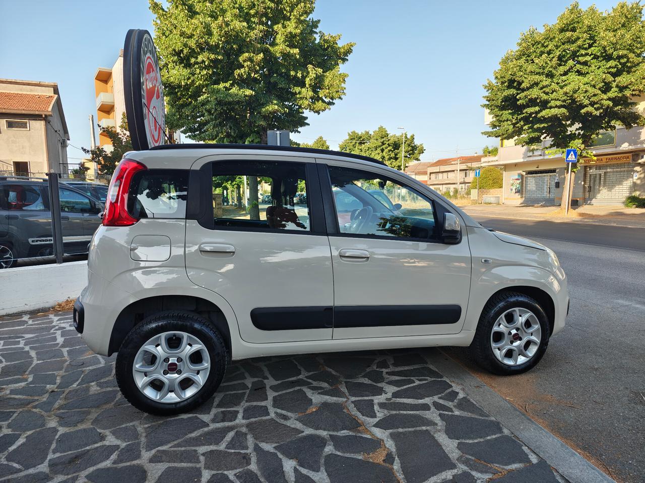Fiat Panda 0.9 TwinAir Turbo Natural Power Lounge