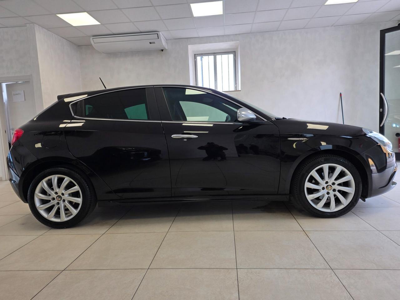 Alfa Romeo Giulietta 1.6 JTDm-2 105 CV Distinctive