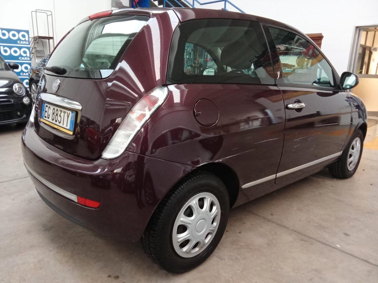 Lancia Ypsilon 1.2 69 CV Diva. / NEOPATENTATI