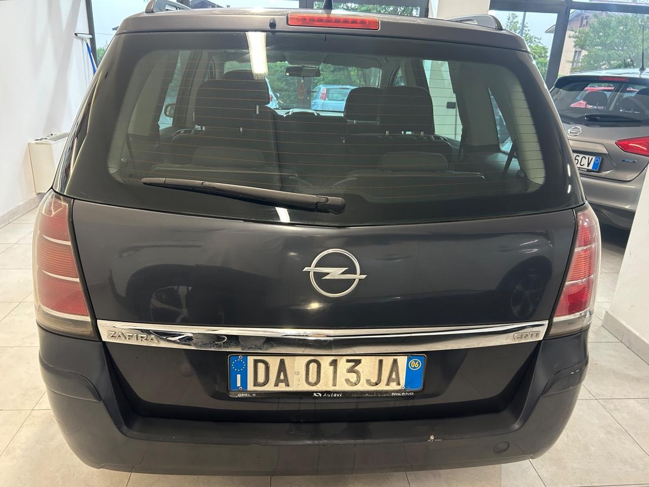 Opel Zafira 1.9 CDTI 74KW 7 POSTI