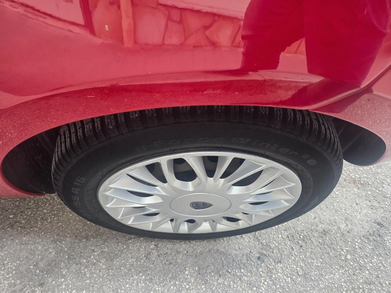 LANCIA YPSILON 1.2 BENZ 4 CILINDRI SOLI KM 66000 CERTIF