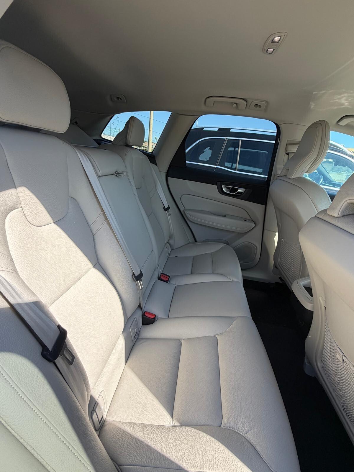 Volvo XC 60 XC60 B4 (d) AWD automatico Ultimate Dark N1 (AUTOCARRO)