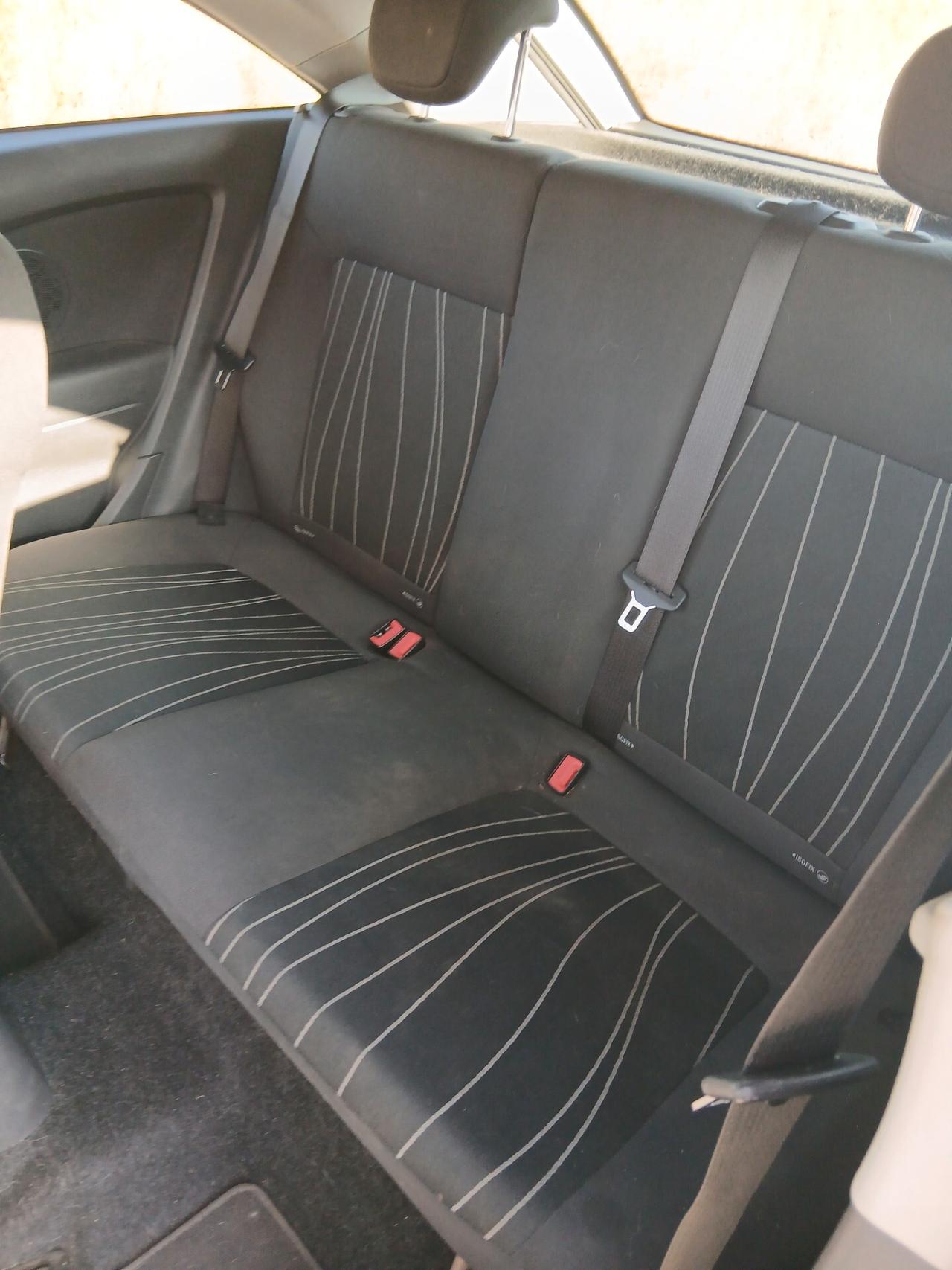 Opel Corsa 1.2 benzina 85 cv