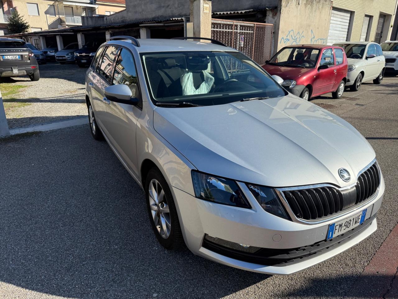 Skoda Octavia 1.6 TDI CR 115 CV DSG Wagon Executive