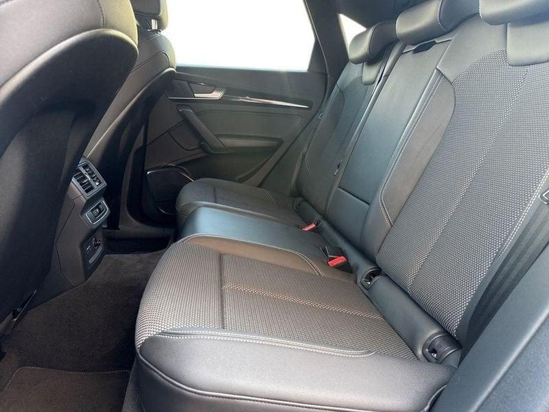 Audi Q5 Sportback 40 2.0 tdi mhev 12V Identity Black quattro s-tronic
