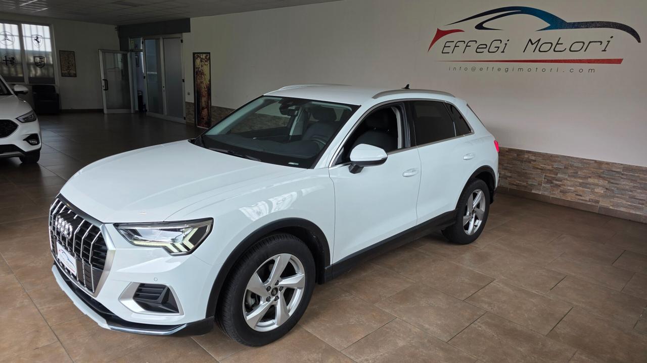Audi Q3 35 TDI S tronic Business Advanced