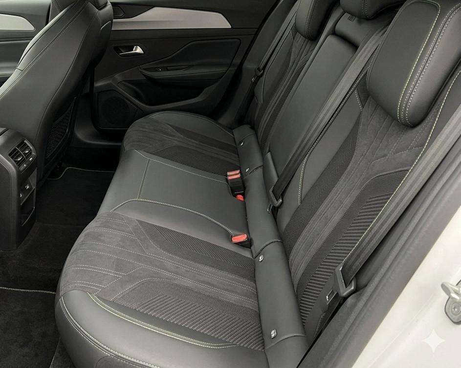 PEUGEOT 408 - 408 PureTech 130 S&S EAT8 GT