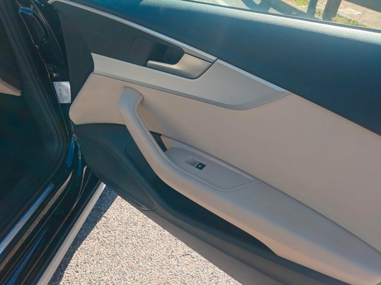 Audi A4 allroad 40 TDI 204 CV S tronic Identity Contrast