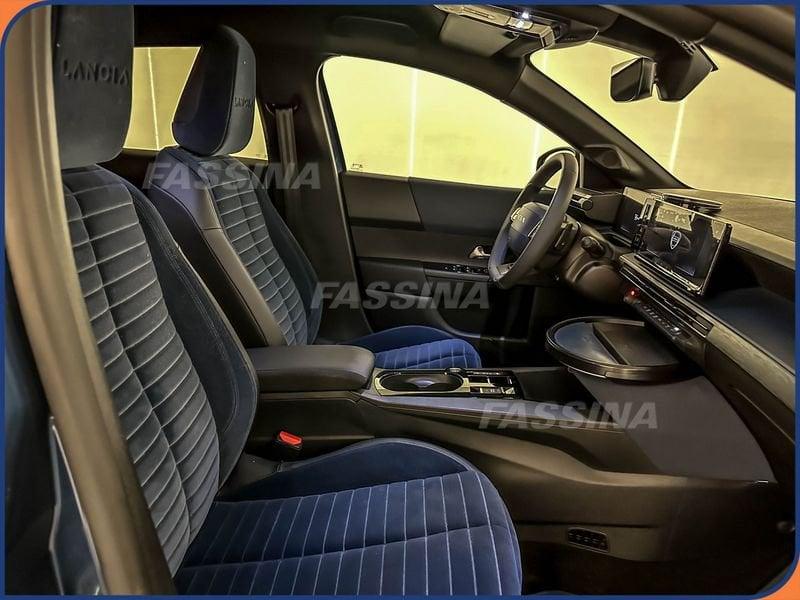 Lancia Ypsilon Ibrida Ibrida Edizione Cassina e-DCT