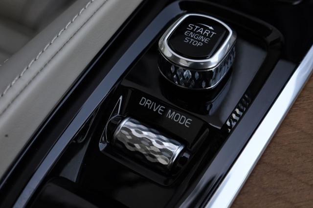 VOLVO XC90 B5 (d) AWD Geartronic Inscription