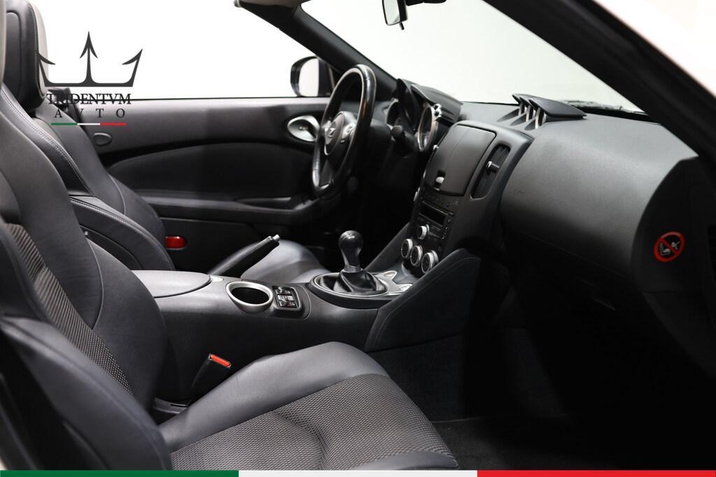 Nissan 370Z Roadster 3.7 V6 Lev2