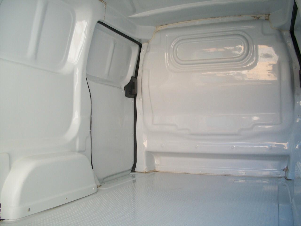 NV200 1.5 dCi 110Cv Eu6 COIBENTATO DoppiaPorta