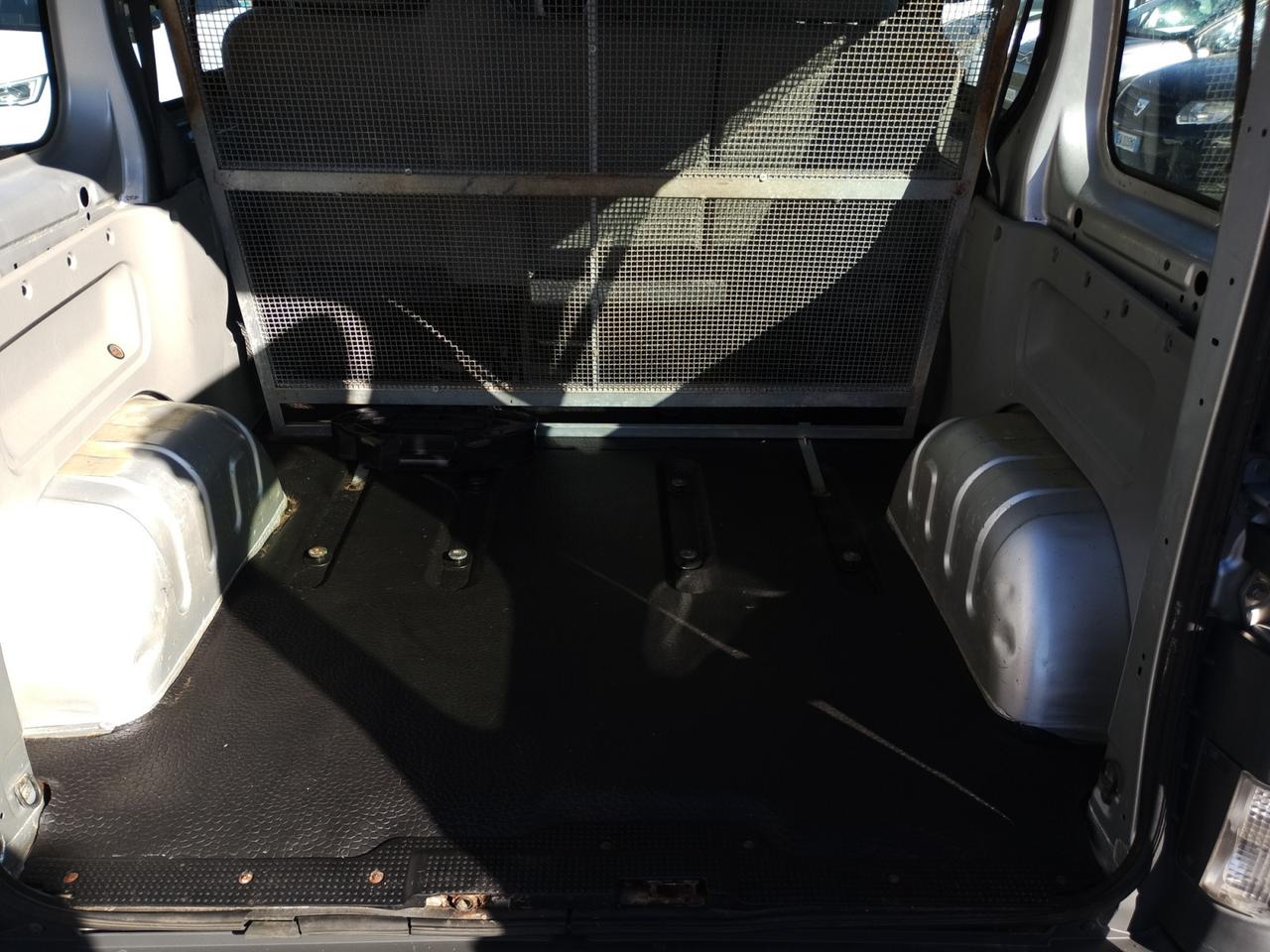 OPEL Vivaro 1.9 cdti combi p.c.