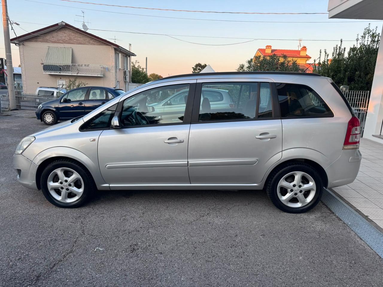 Opel Zafira 1.6 16V ecoM 94CV Cosmo