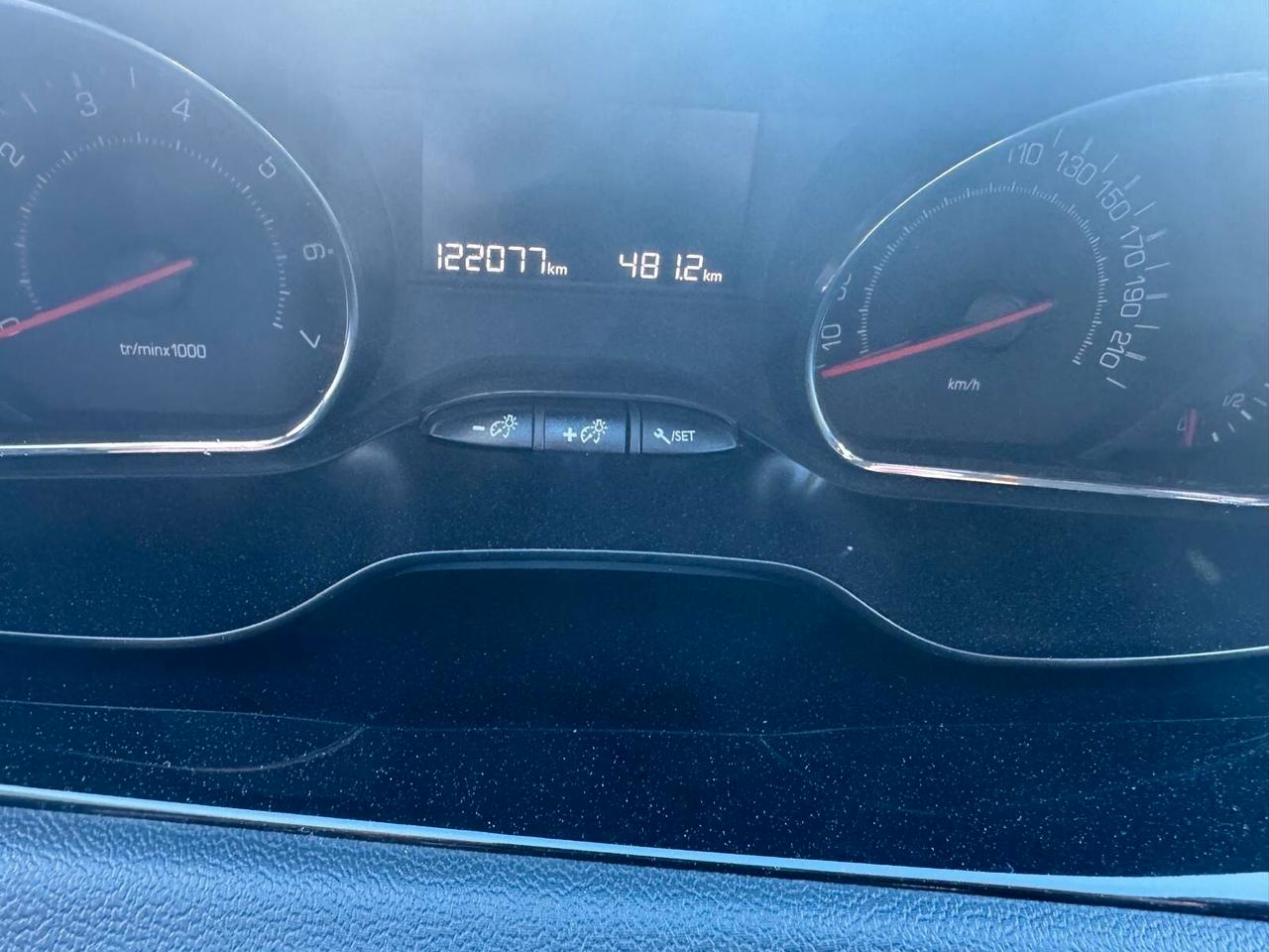 Peugeot 208 1.2 VTi 82 CV 5 porte Active*EURO5*NEOPATENTATI