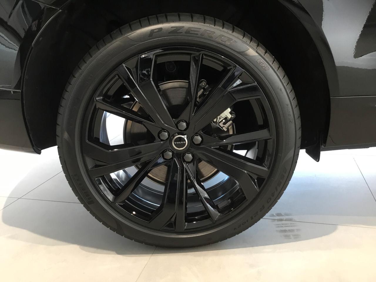 Volvo XC60 T6 Plug-in hybrid PHEV AWD Ultra Black Edition