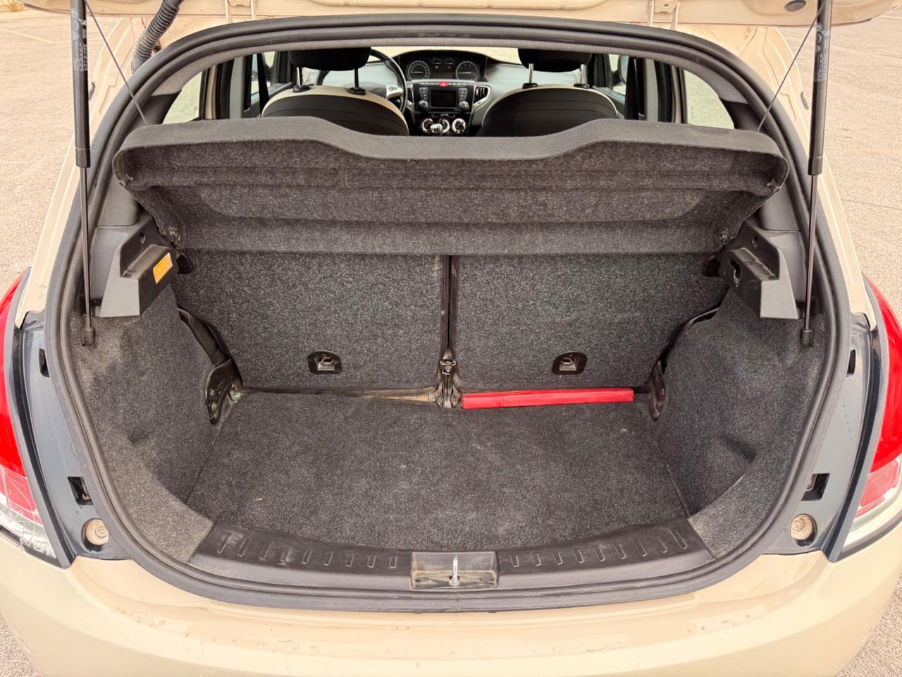 Lancia Ypsilon GARANZIA 12 MESI