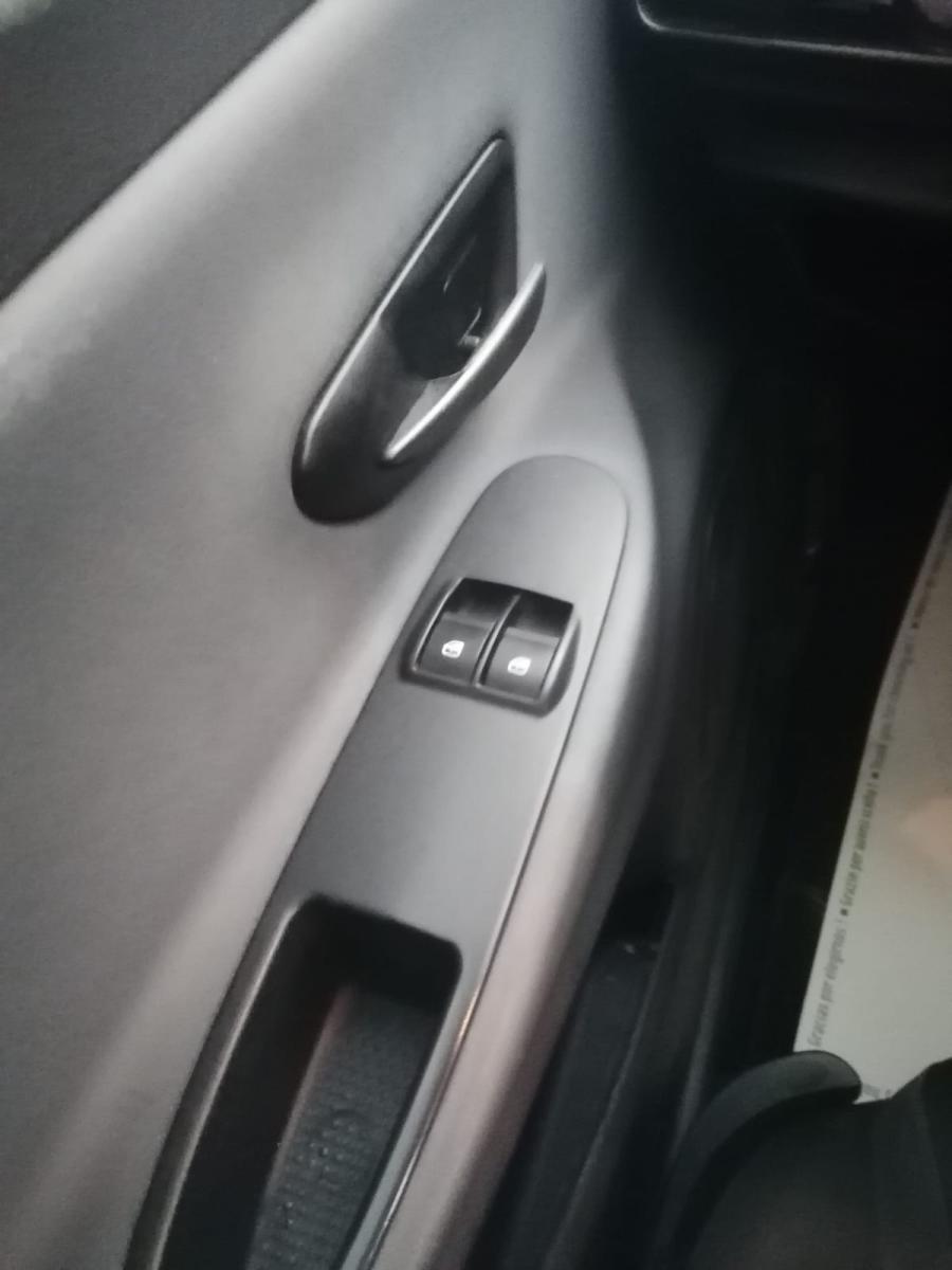 LANCIA - Ypsilon - 1.2 69 CV 5p. Silver