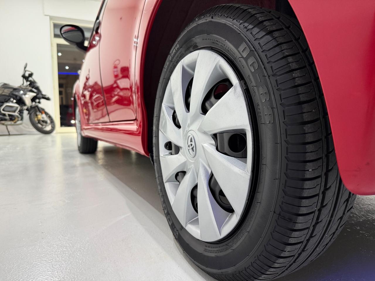 Toyota Aygo 1.0 VVT-i 68cv 5p- Edition *Led