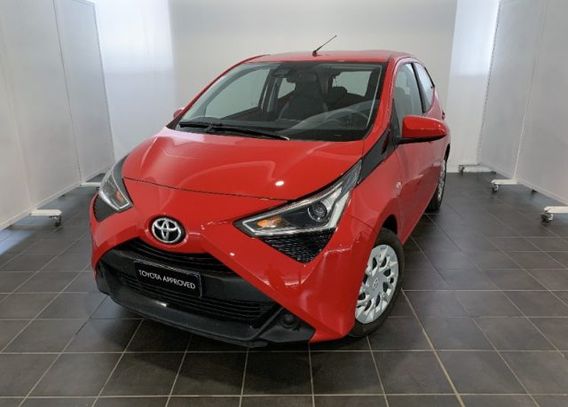 TOYOTA Aygo Connect 1.0 VVT-i 72 CV 5 porte x-play