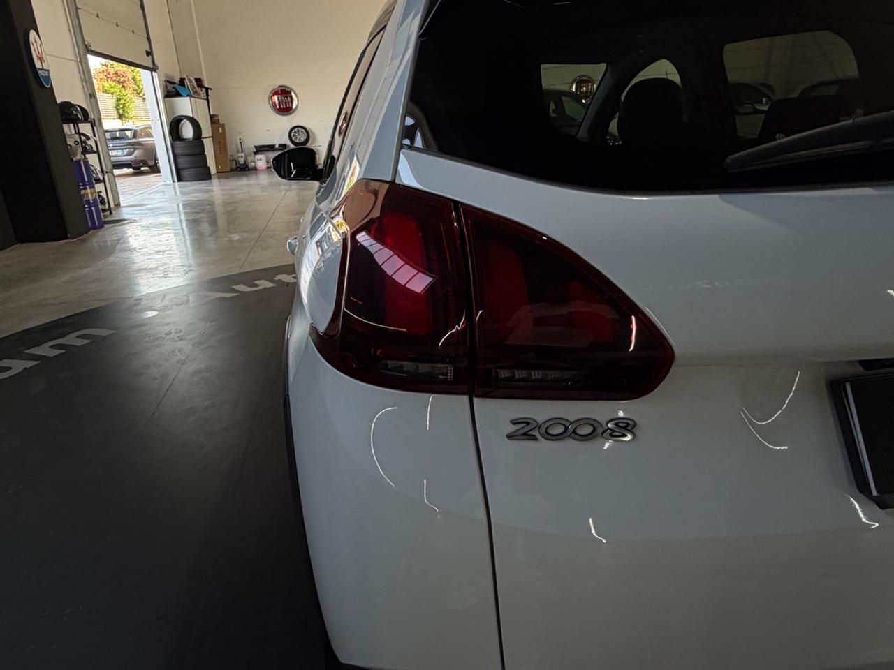 Peugeot 2008 BlueHDi 100 S&S Allure