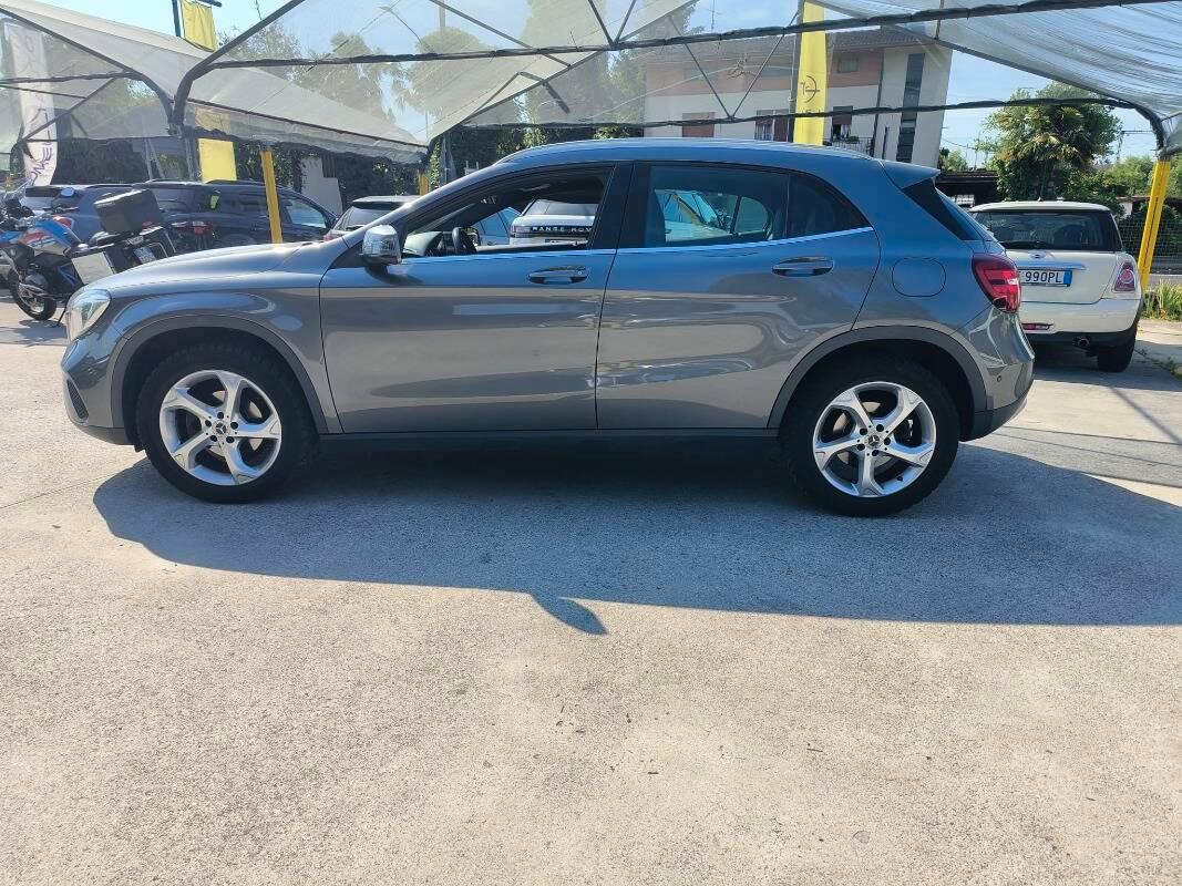 Mercedes Classe GLA 200 d Sport 4matic auto