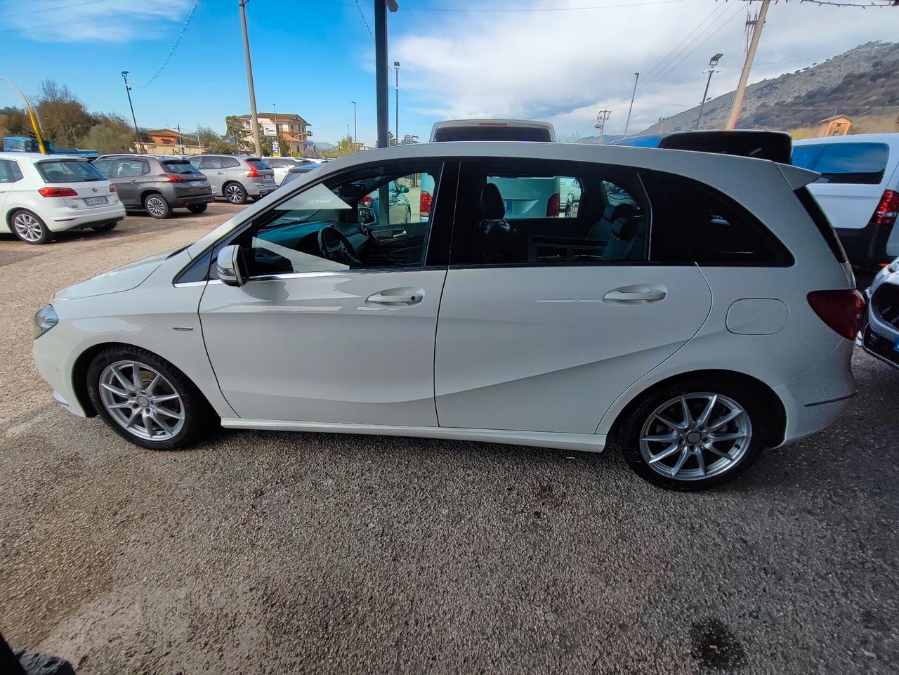 Mercedes-benz B 180 CDI BlueEFFICIENCY Premium